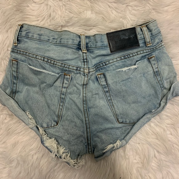 light blue jean shorts - Picture 2 of 3